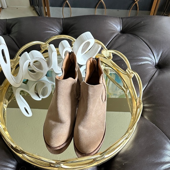 beek Suede Tan Ankle Bootie - Picture 1 of 5